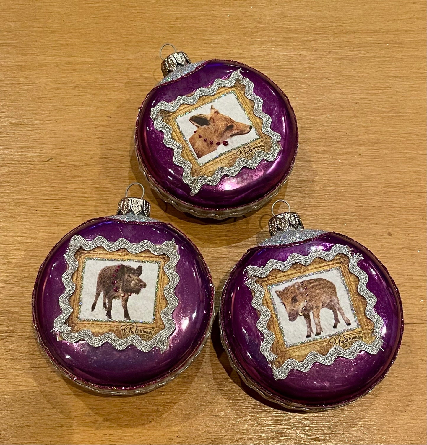3er Set Christbaumkugel, Weihnachtsschmuck, Medaillon lila, Wildtiere, Nr. 2 Weihnachten Alpenfunkeln