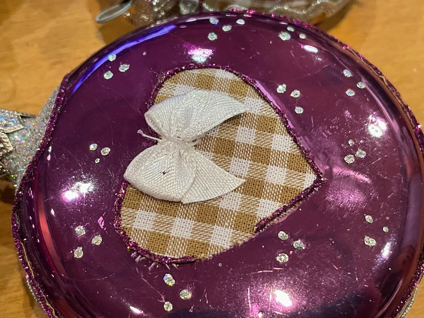 4er Set Christbaumkugel, Weihnachtsschmuck, Medaillon lila, Wildtiere, 2. Wahl Weihnachten Alpenfunkeln