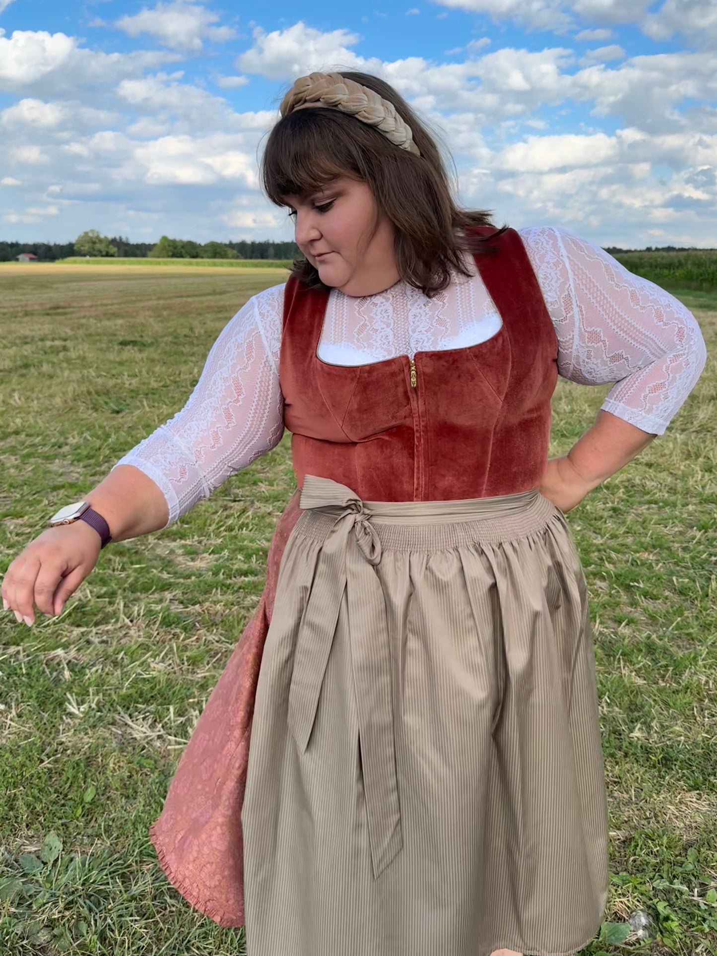 Dirndl Alpenfee, Jovana, Samt, rost ocker, 75 cm, große Größen