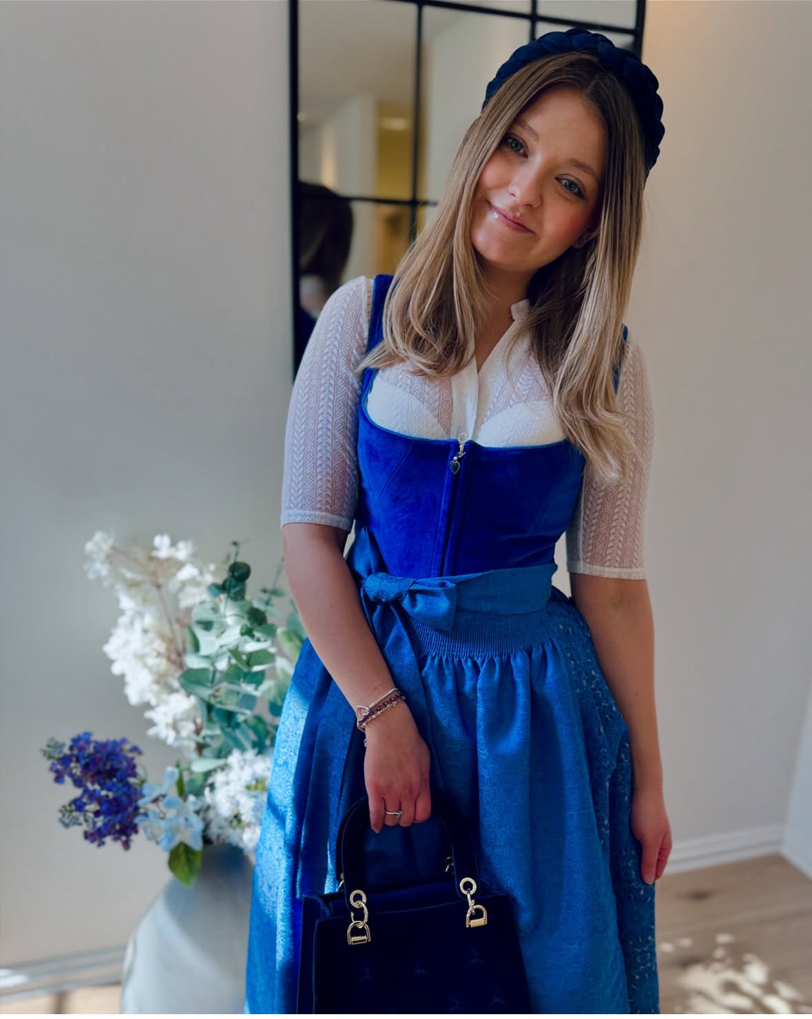 Dirndl Alpenfee, Elisabeth, Samt dunkelblau, royalblau 75 cm