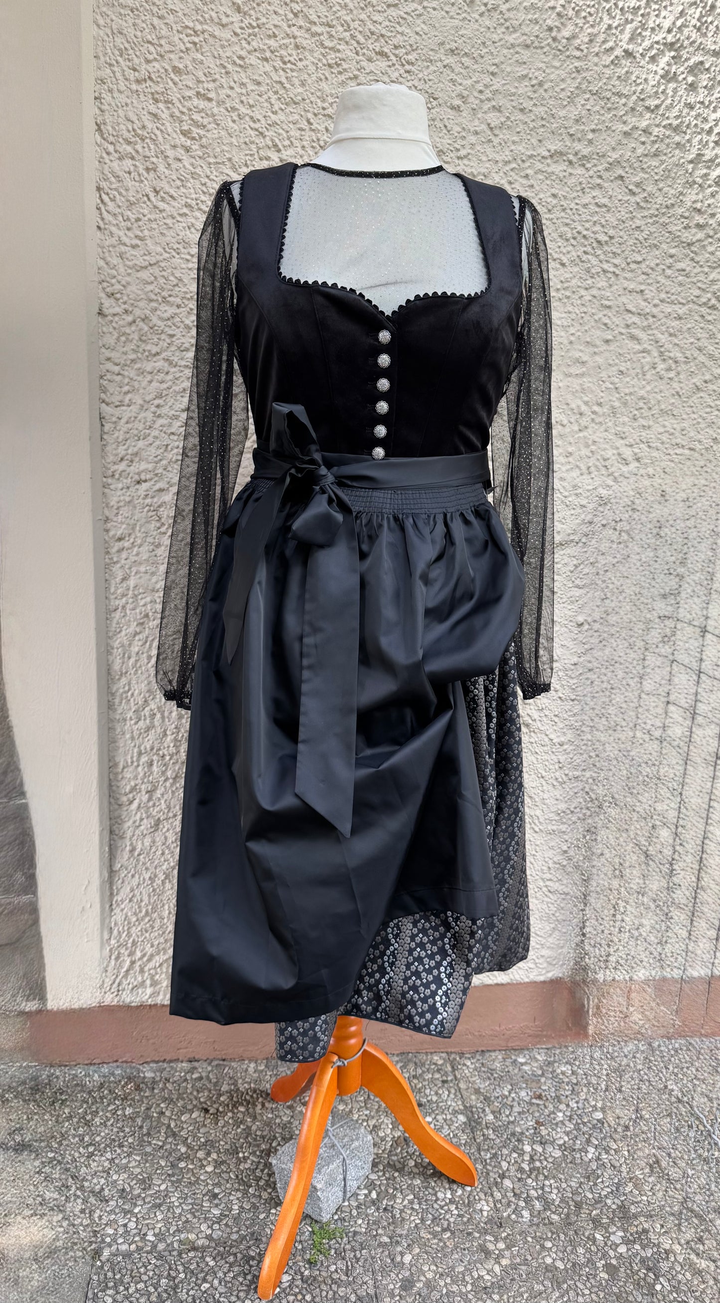 Dirndl Spieth&Wensky Giulianna, 70 cm, schwarz, Samt