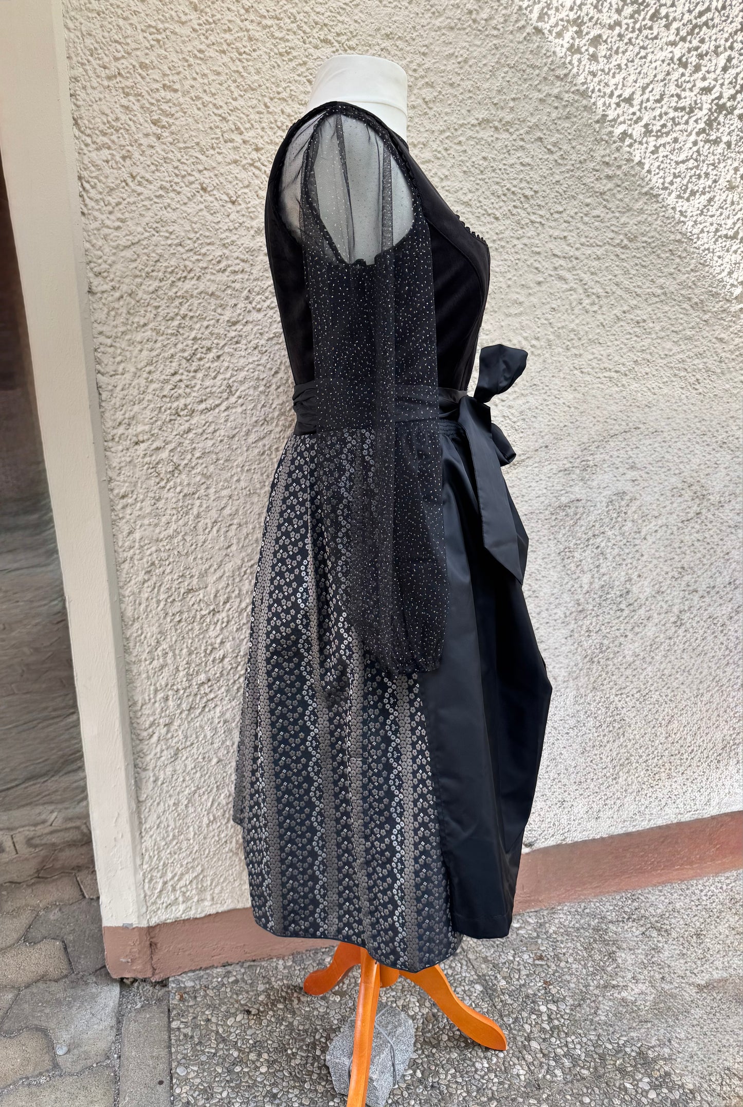 Dirndl Spieth&Wensky Giulianna, 70 cm, schwarz, Samt