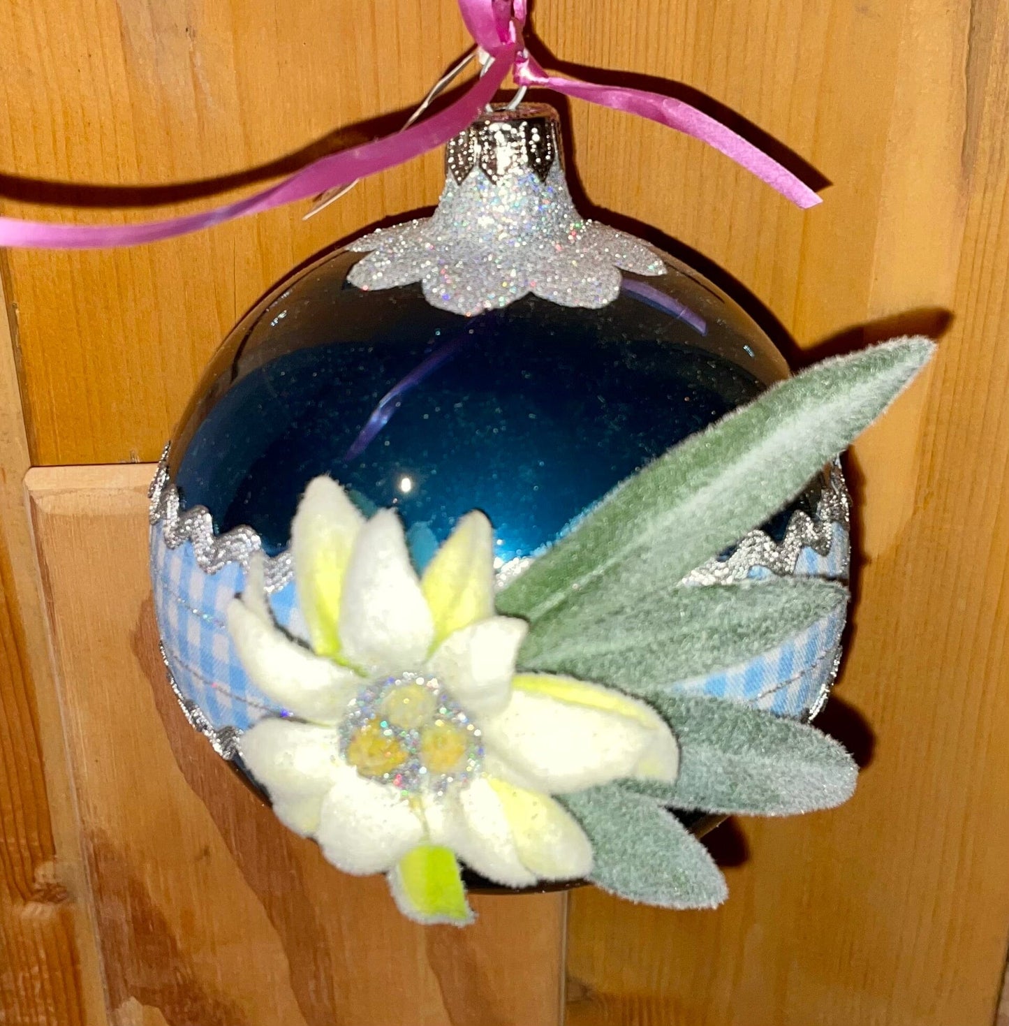 Christbaum Kugel, Weihnachtsschmuck, petrol, Edelweiß 10 cm Weihnachten Alpenfunkeln