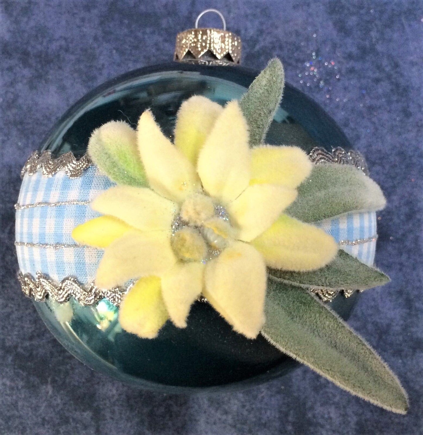 Christbaum Kugel, Weihnachtsschmuck, petrol, Edelweiß 7cm Weihnachten Alpenfunkeln