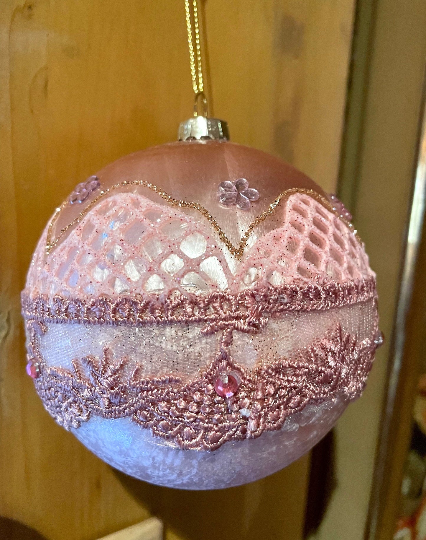 Christbaum Kugel, Weihnachtsschmuck, Rosa Spitze 10 cm Weihnachten Alpenfunkeln