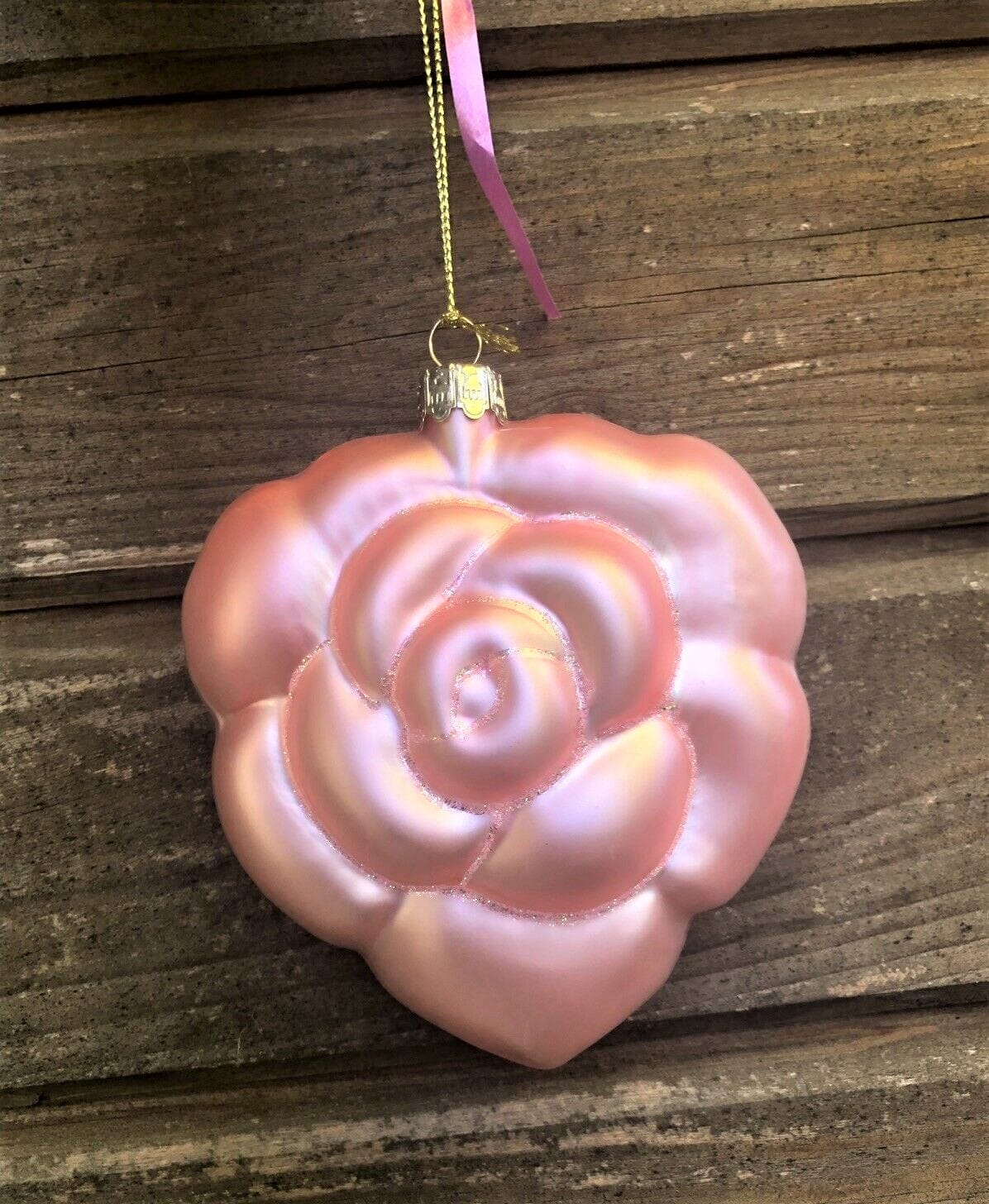 Christbaum Kugel, Weihnachtsschmuck, Rosenblüte, rosa Weihnachten Alpenfunkeln
