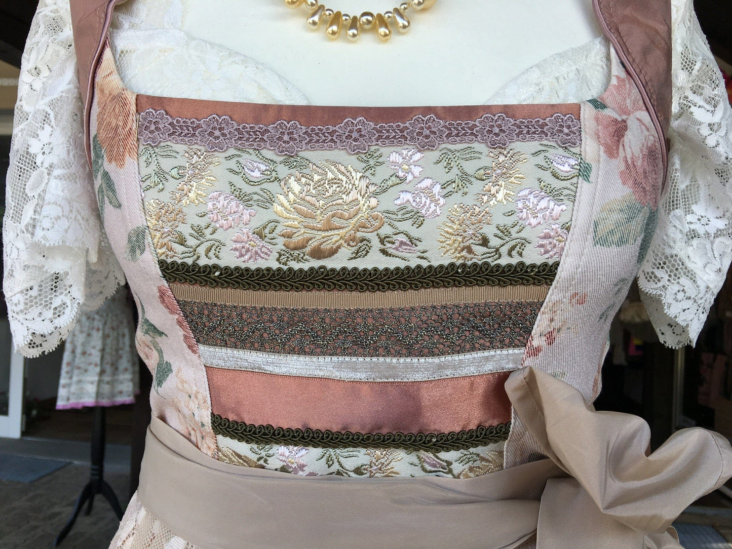 Dirndl 3-Teiler, CocoVero, beige, rosé, natur, Seide, Midi 60cm Dirndl CocoVero