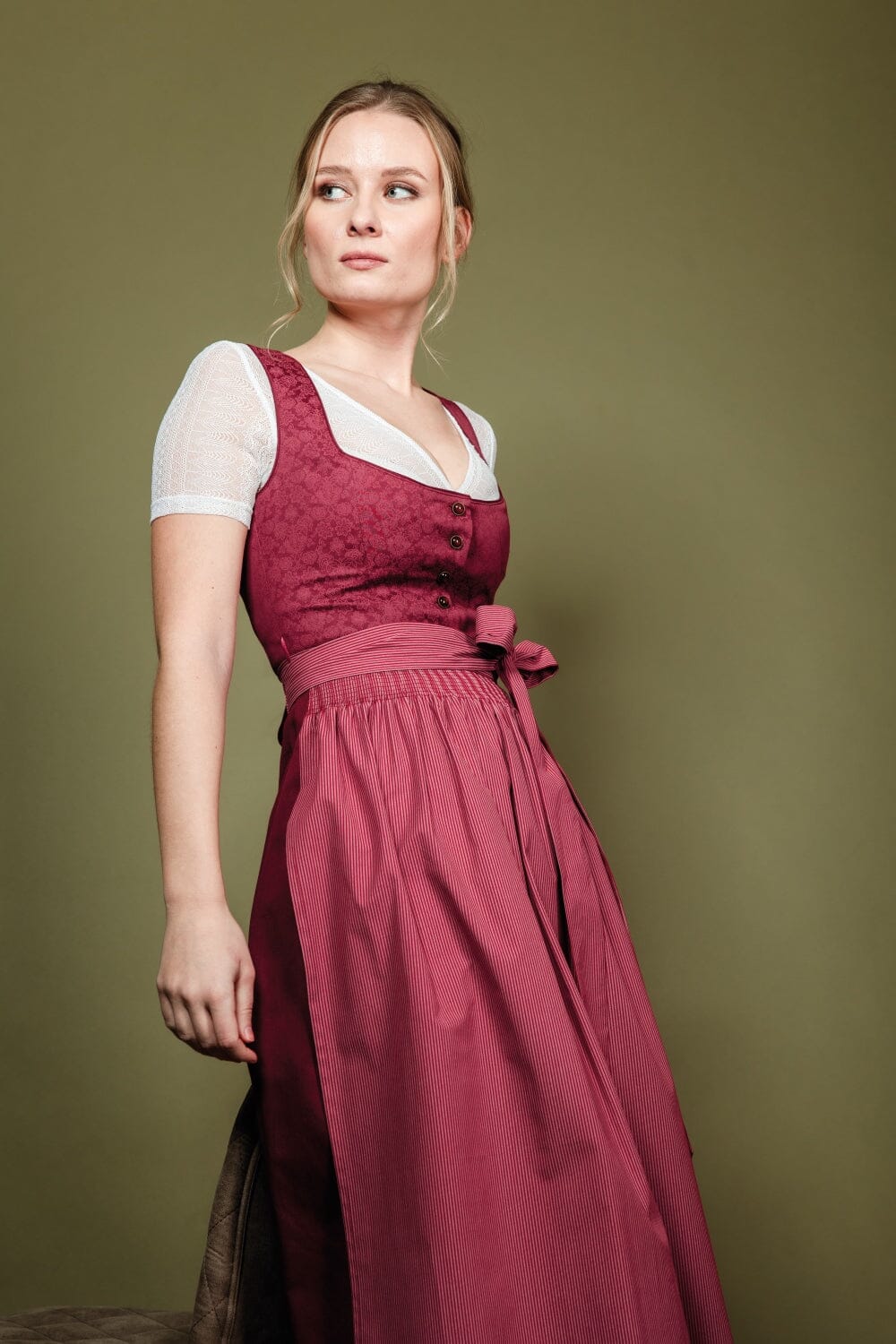 Dirndl Alpenfee, Elisa rot 70 cm, Große Größen Dirndl Alpenfee