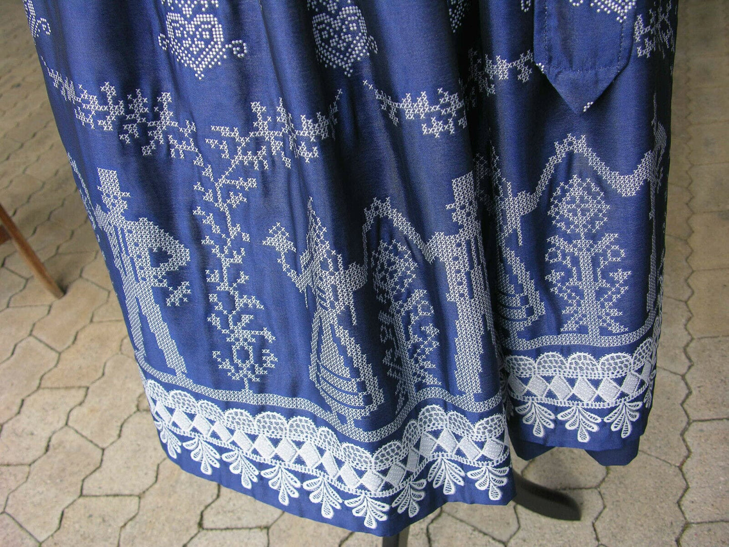 Dirndl Apple of my Eye by Berwin&Wolff, weiß, Blau Midi, Gr. 36, 70 cm Dirndl Berwin&Wolff