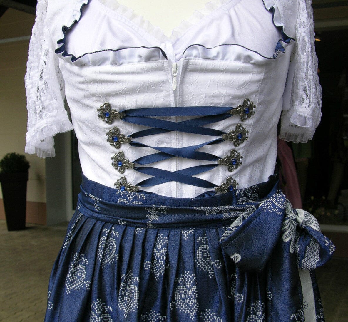 Dirndl Apple of my Eye by Berwin&Wolff, weiß, Blau Midi, Gr. 36, 70 cm Dirndl Berwin&Wolff