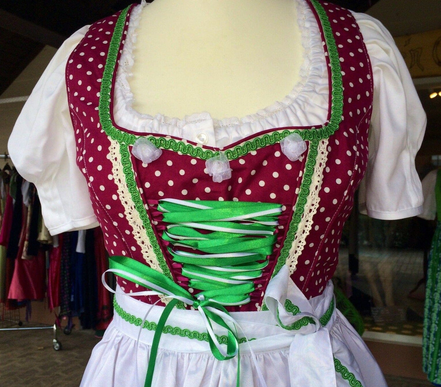 Dirndl Fuchs Trachten, Druckschürze, Pflaume, Midi 60 cm Dirndl Fuchs