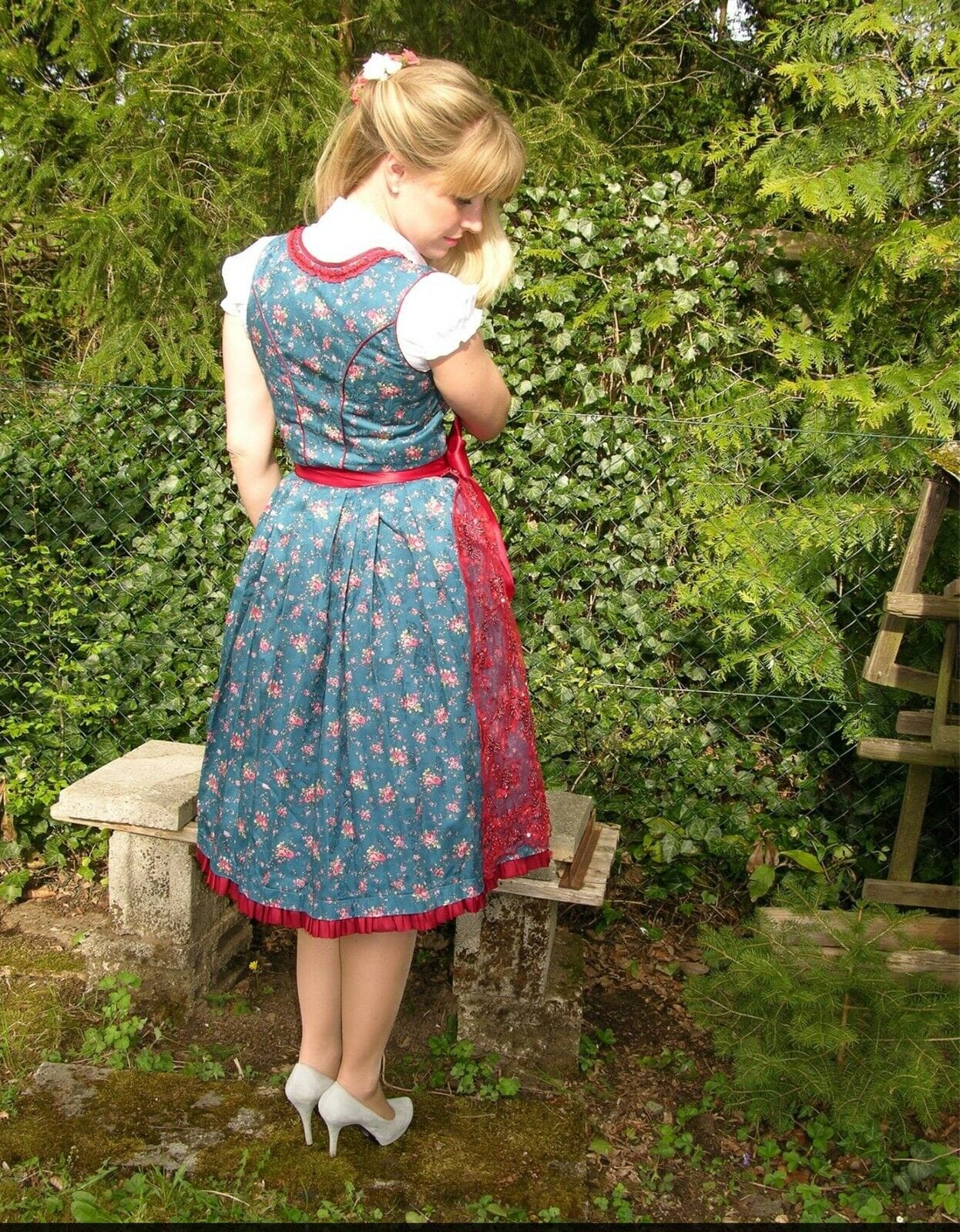 Dirndl Gwandlalm, Baumwolle, blau, rot, Spitze, Midi 60 cm Dirndl Marjo