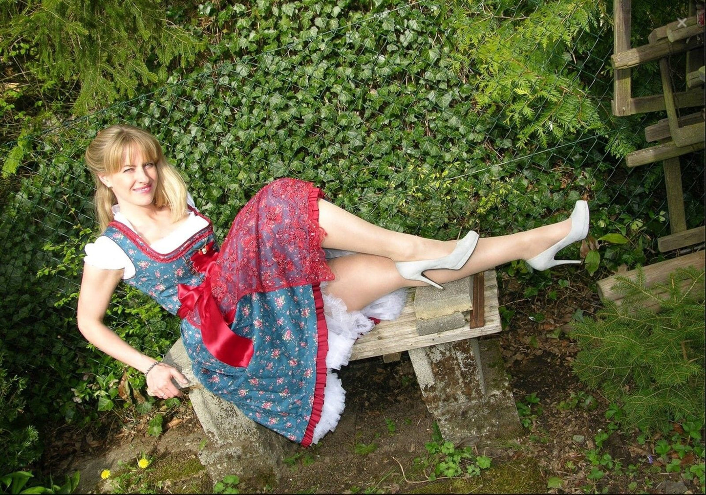 Dirndl Gwandlalm, Baumwolle, blau, rot, Spitze, Midi 60 cm Dirndl Marjo