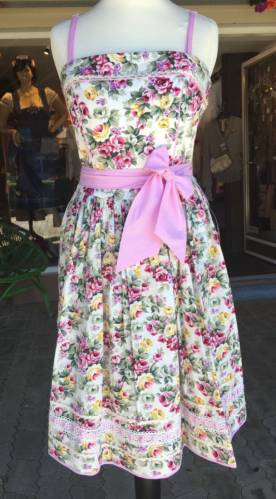 Dirndl Kleid, Krüger Madl, Lissabon, Midi 60 cm, Gr. 32 Dirndl Krüger