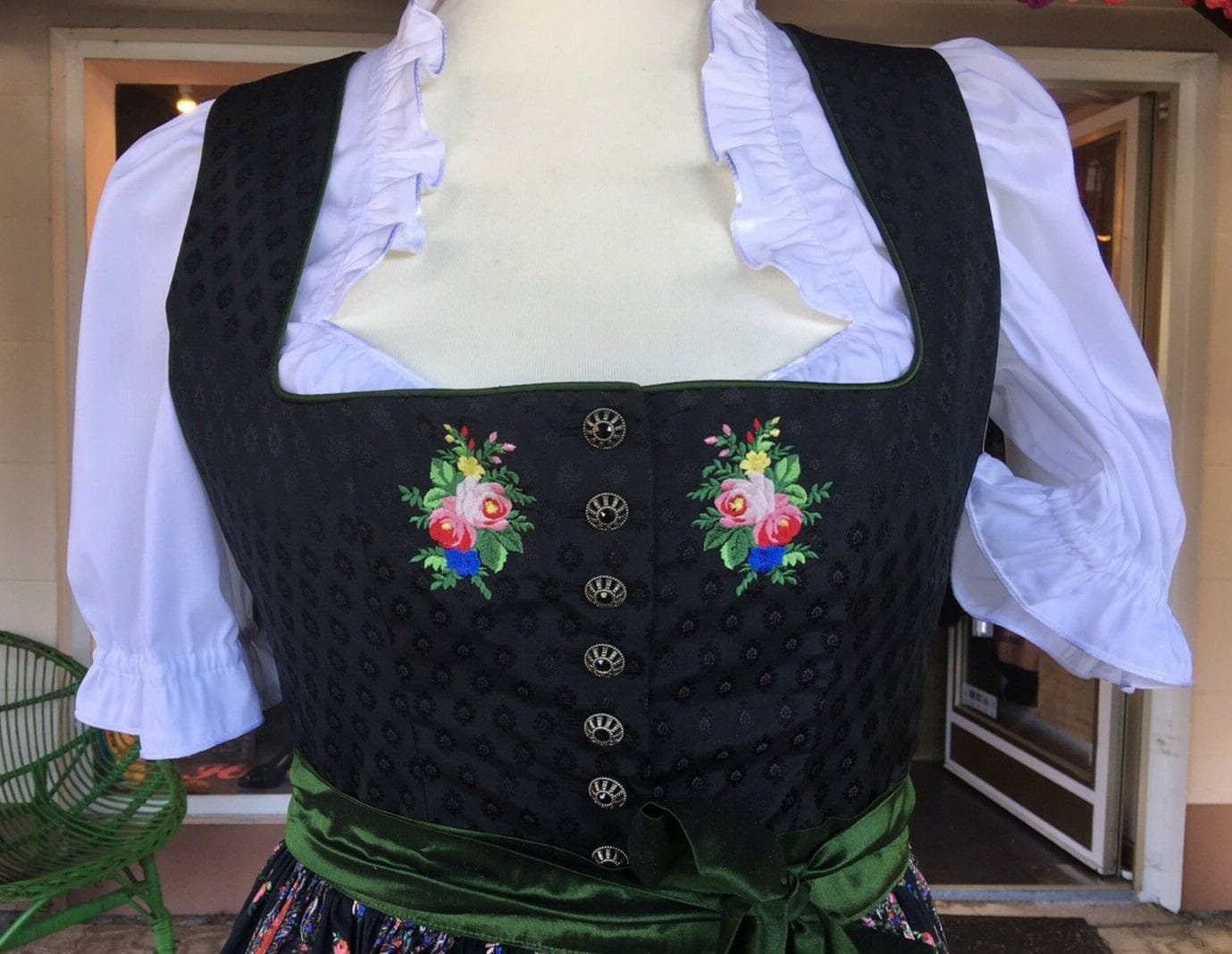 Dirndl Kleid Sportalm, Pasching, schwarz, geblümt, Midi 70 cm Dirndl Sportalm