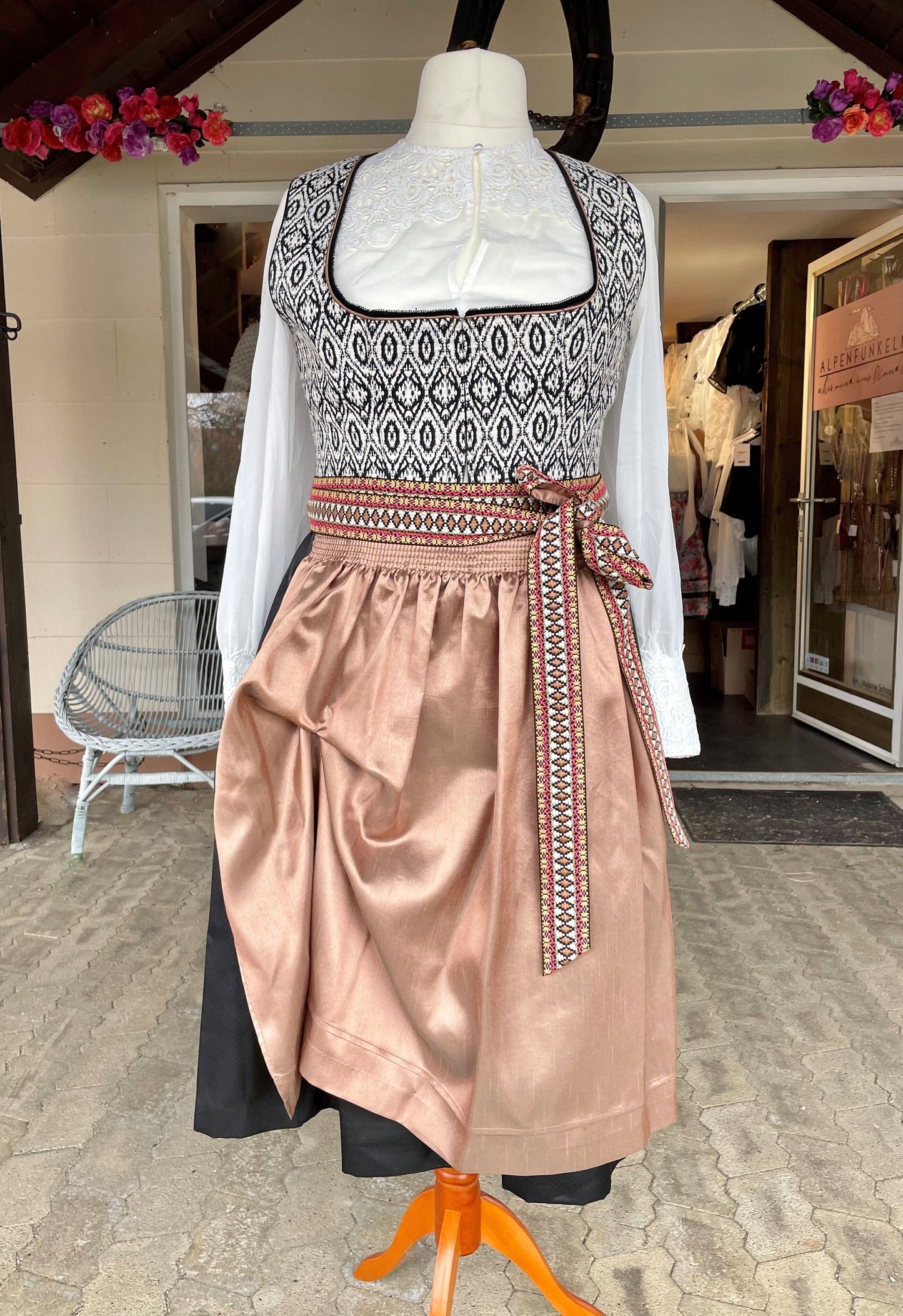 Dirndl Krüger Collections, Euphemina 70cm, schwarz, lachs, Kupfer Dirndl Krüger