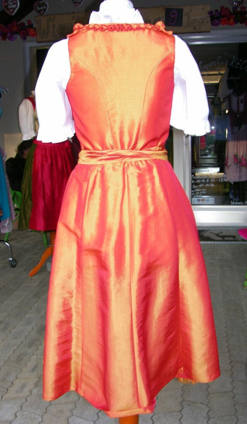 Dirndl Rose, Orange, Perlen, Midi 70 cm Glitzer Dirndl Rose