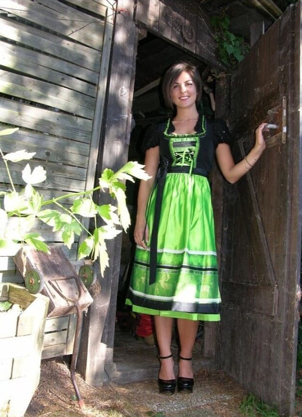 Dirndl Rose, schwarz, neon grün, Midi 70 cm Dirndl Rose
