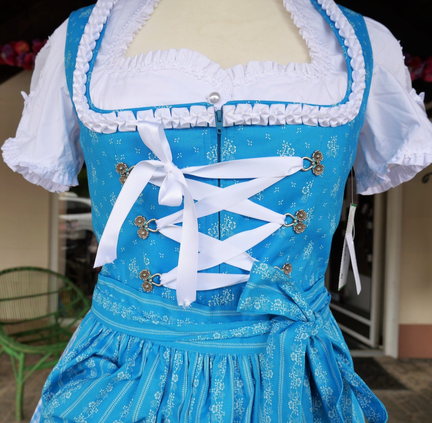 Dirndl Rose, weiß, blau, Midi 60 cm, Gr. 38 Dirndl Rose