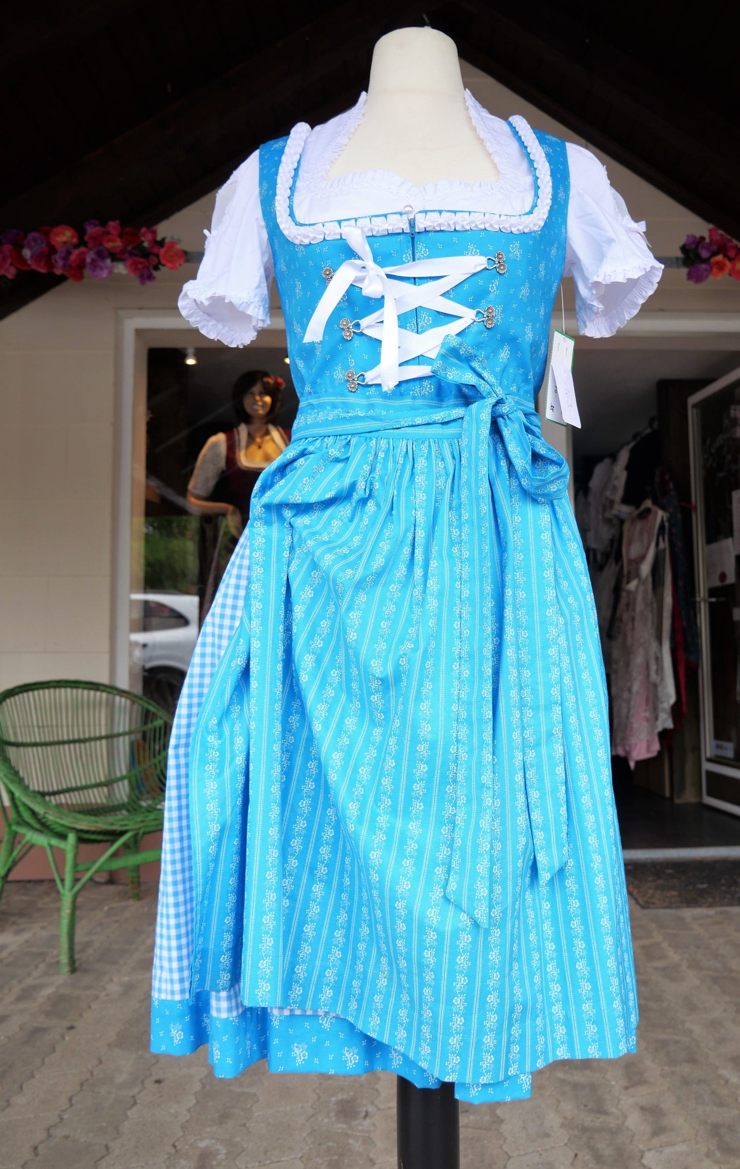 Dirndl Rose, weiß, blau, Midi 60 cm, Gr. 38 Dirndl Rose