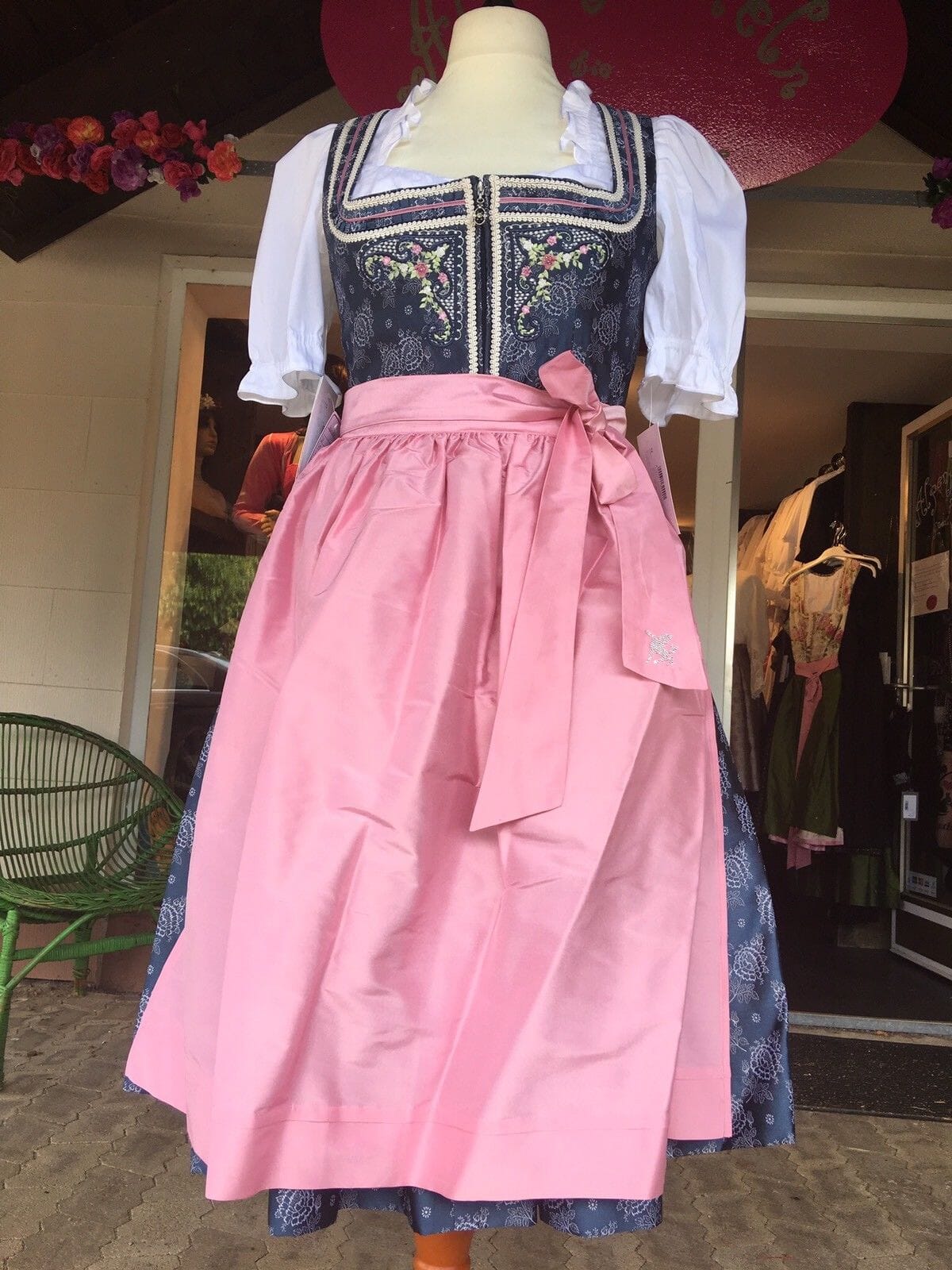 Dirndl Sportalm, Imst, blau, rosa, Seide, Midi 70 cm Dirndl Sportalm