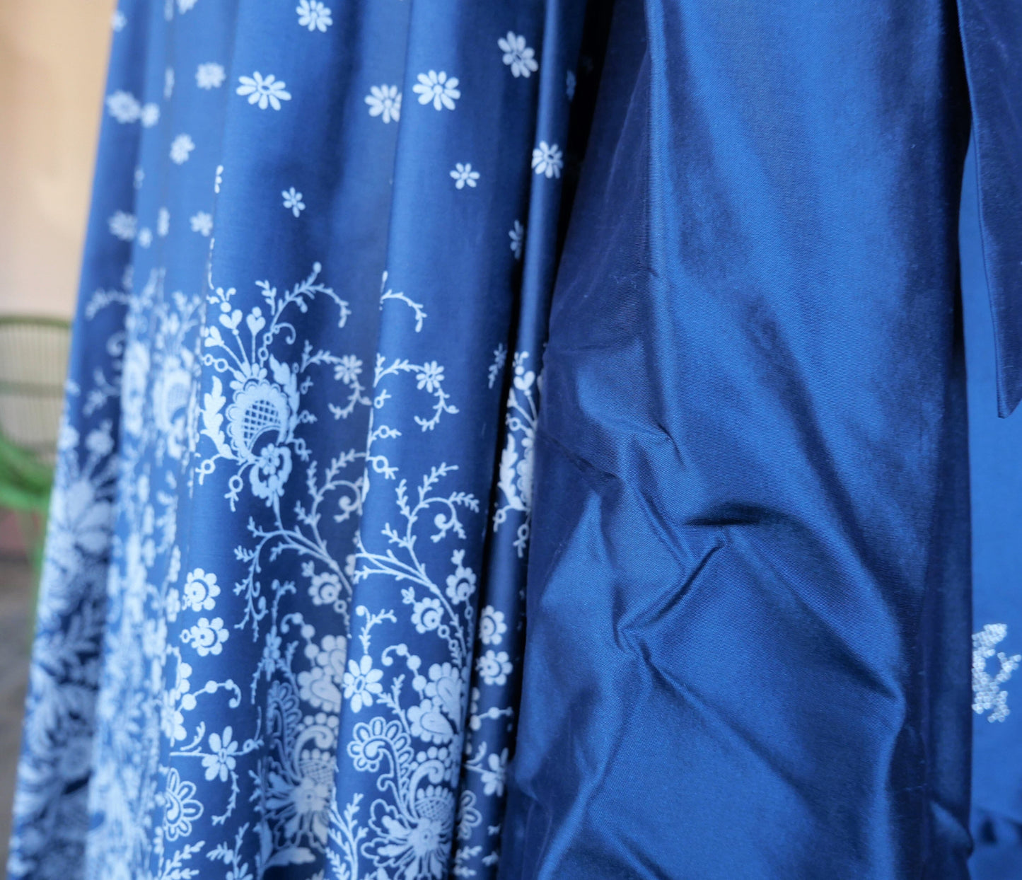 Dirndl Sportalm, Mattersburg, blau, Seide, Midi 70 cm, Gr. 34 Dirndl Sportalm