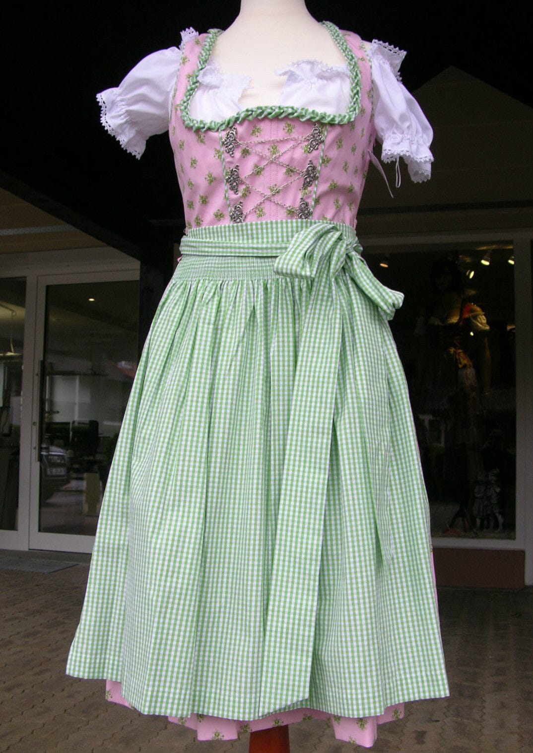 Dirndl Trachten Stil, Waschdirndl, grün, rosa, Midi Dirndl Trachten Stil