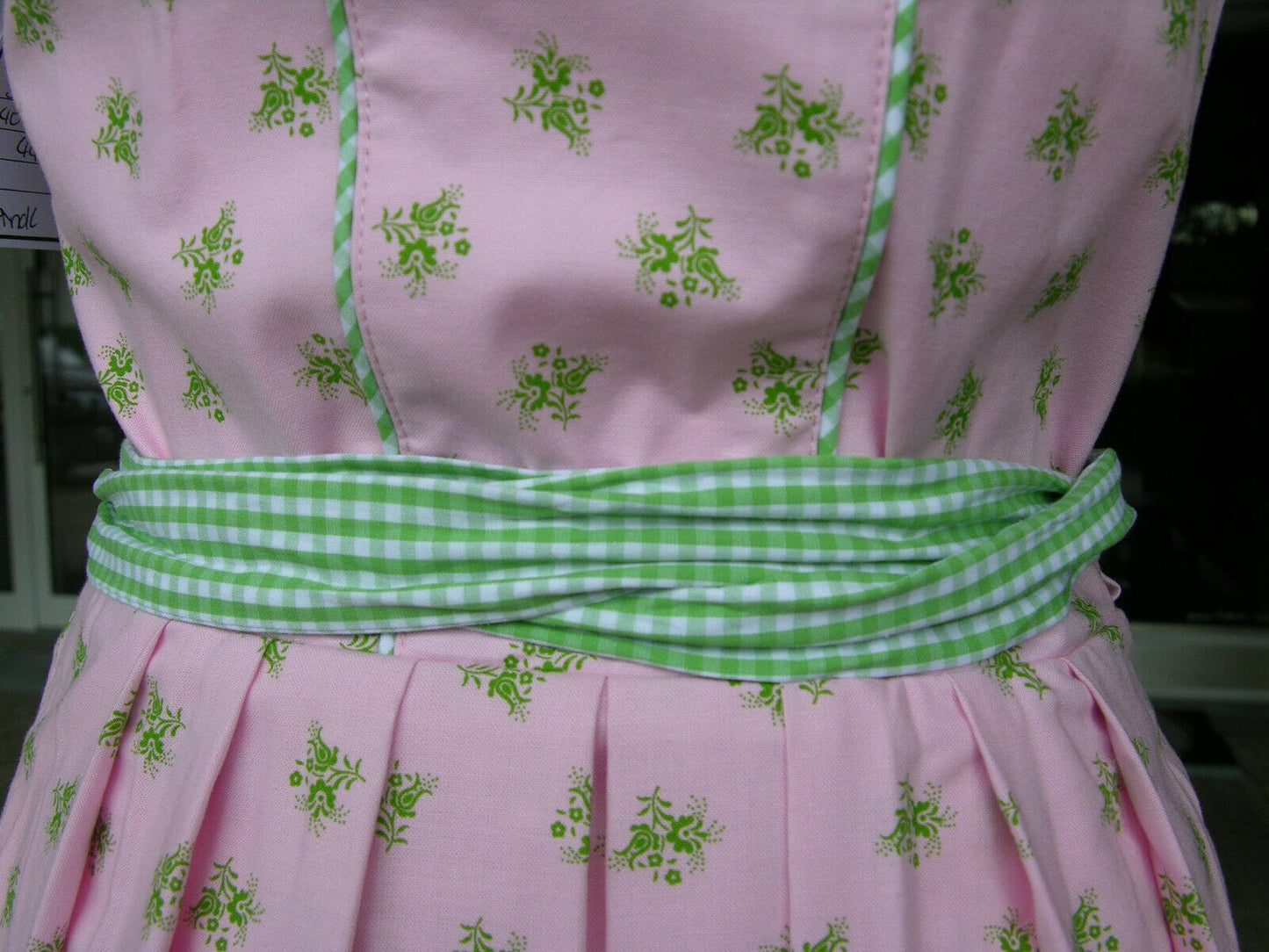 Dirndl Trachten Stil, Waschdirndl, grün, rosa, Midi Dirndl Trachten Stil