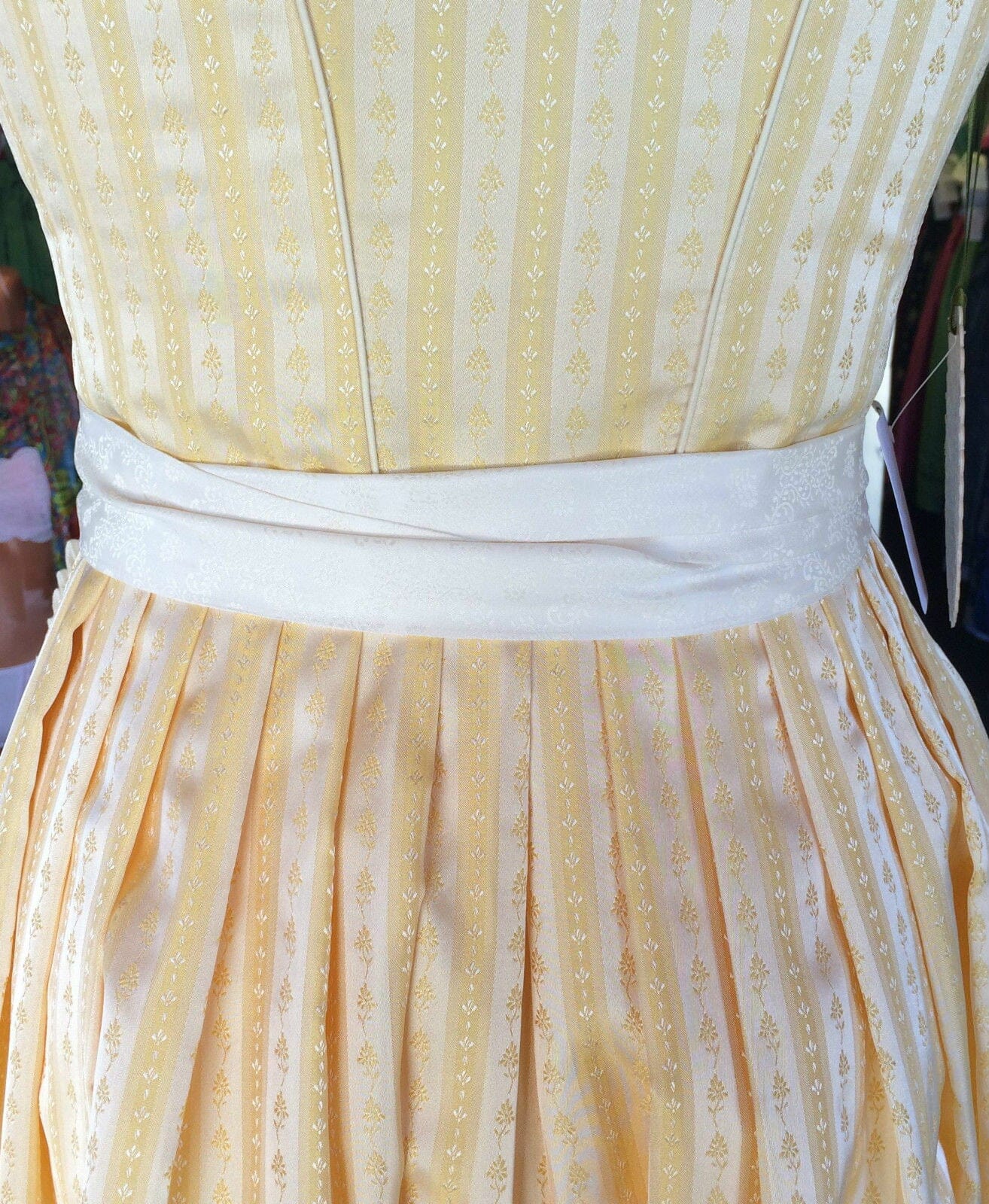 Dirndl Trentini, Hanni, creme, gelb, Midi 60 cm, Brautdirndl, Gr. 36 Dirndl Julia Trentini