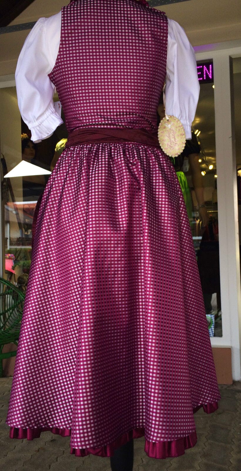Dirndl Trentini, Josefine, bordeaux, Midi 70 cm, Gr. 32/34 Dirndl Julia Trentini