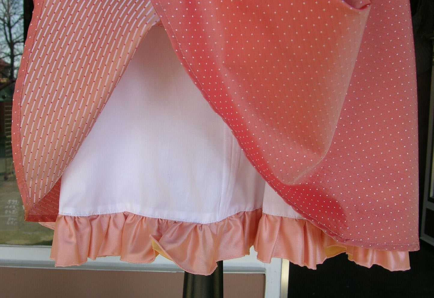 Dirndl Trentini, Lachs, Spitze, Midi 70 cm, Brautdirndl, Gr. 38 Dirndl Julia Trentini