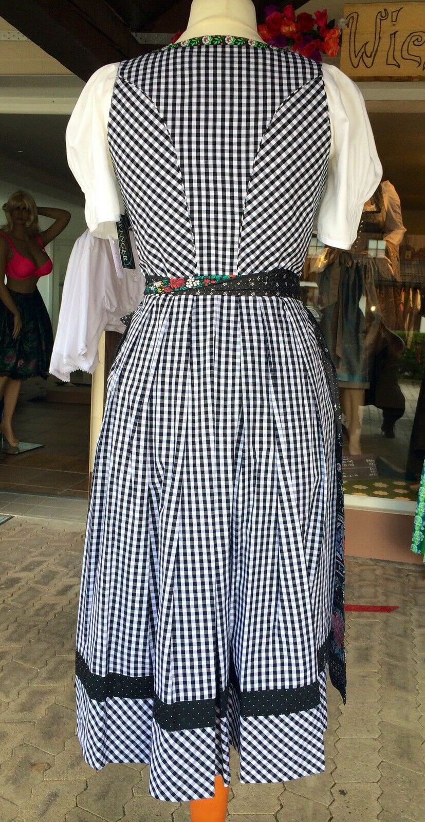 Dirndl Wenger, kariert, schwarz/weiß, Midi Dirndl Wenger