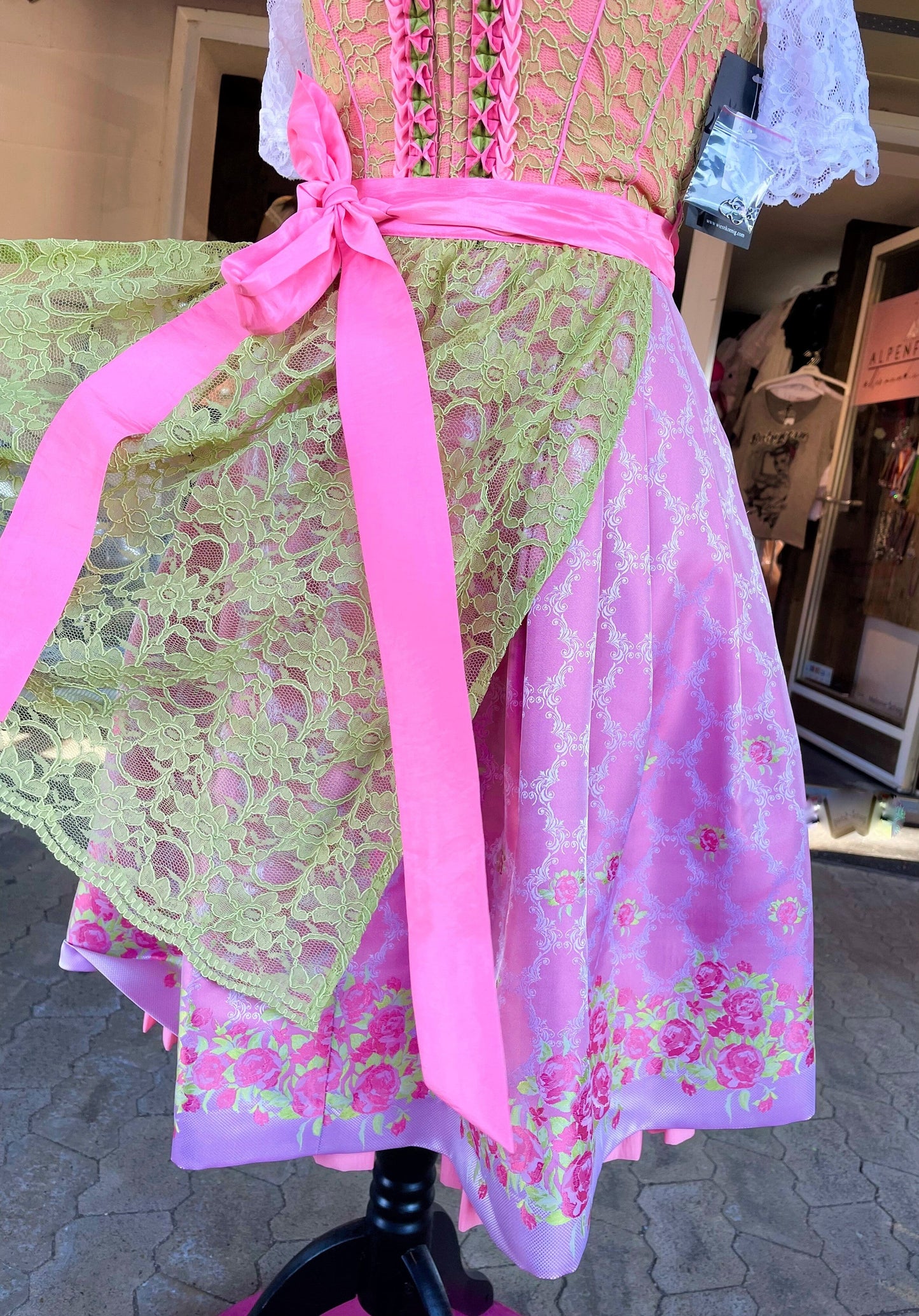 Dirndl Wiesnkönig, Carolina, pink, grün, Spitze Midi 60 cm Dirndl Wiesnkönig