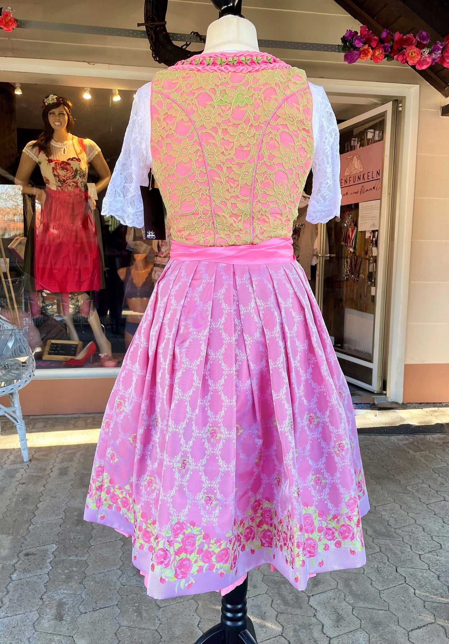 Dirndl Wiesnkönig, Carolina, pink, grün, Spitze Midi 60 cm Dirndl Wiesnkönig
