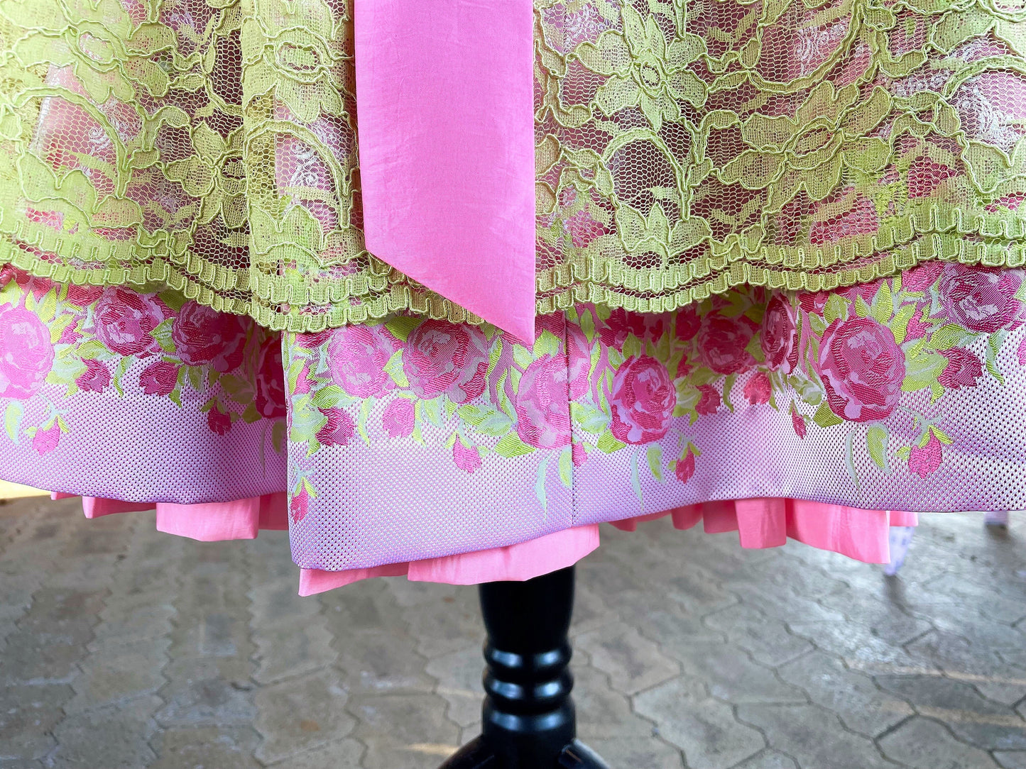 Dirndl Wiesnkönig, Carolina, pink, grün, Spitze Midi 60 cm Dirndl Wiesnkönig 