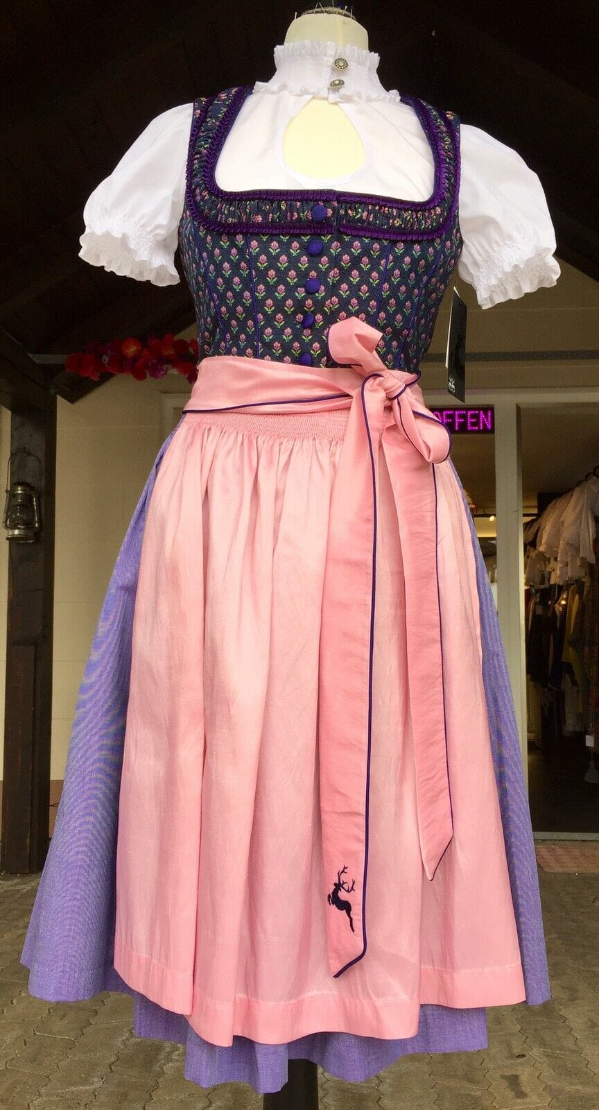 Dirndl Wiesnkönig, Thilda, blau, lila, rosa, Midi 60 cm Dirndl Wiesnkönig