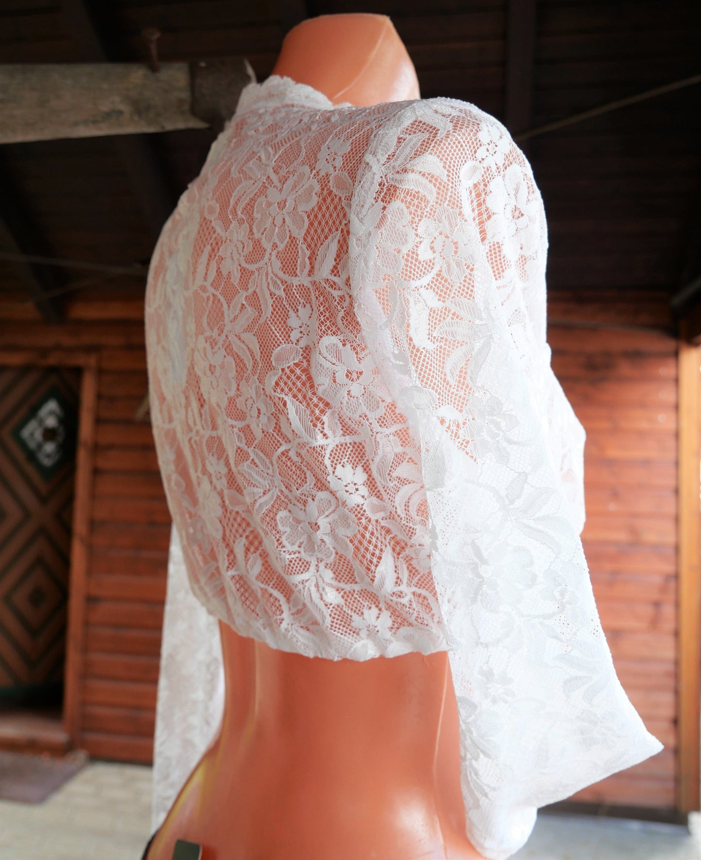 Dirndlbluse CocoVero, Silvie, Stehkragen, V-Ausschnitt, Spitze, langarm, ecru Dirndlblusen CocoVero