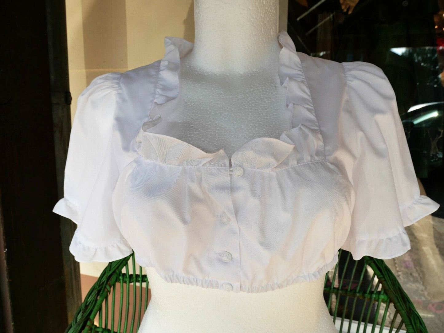 Dirndlbluse, Hess, weiß, halbarm, Knöpfe, eckiger Ausschnitt, Gr. 46 Dirndlblusen Hess