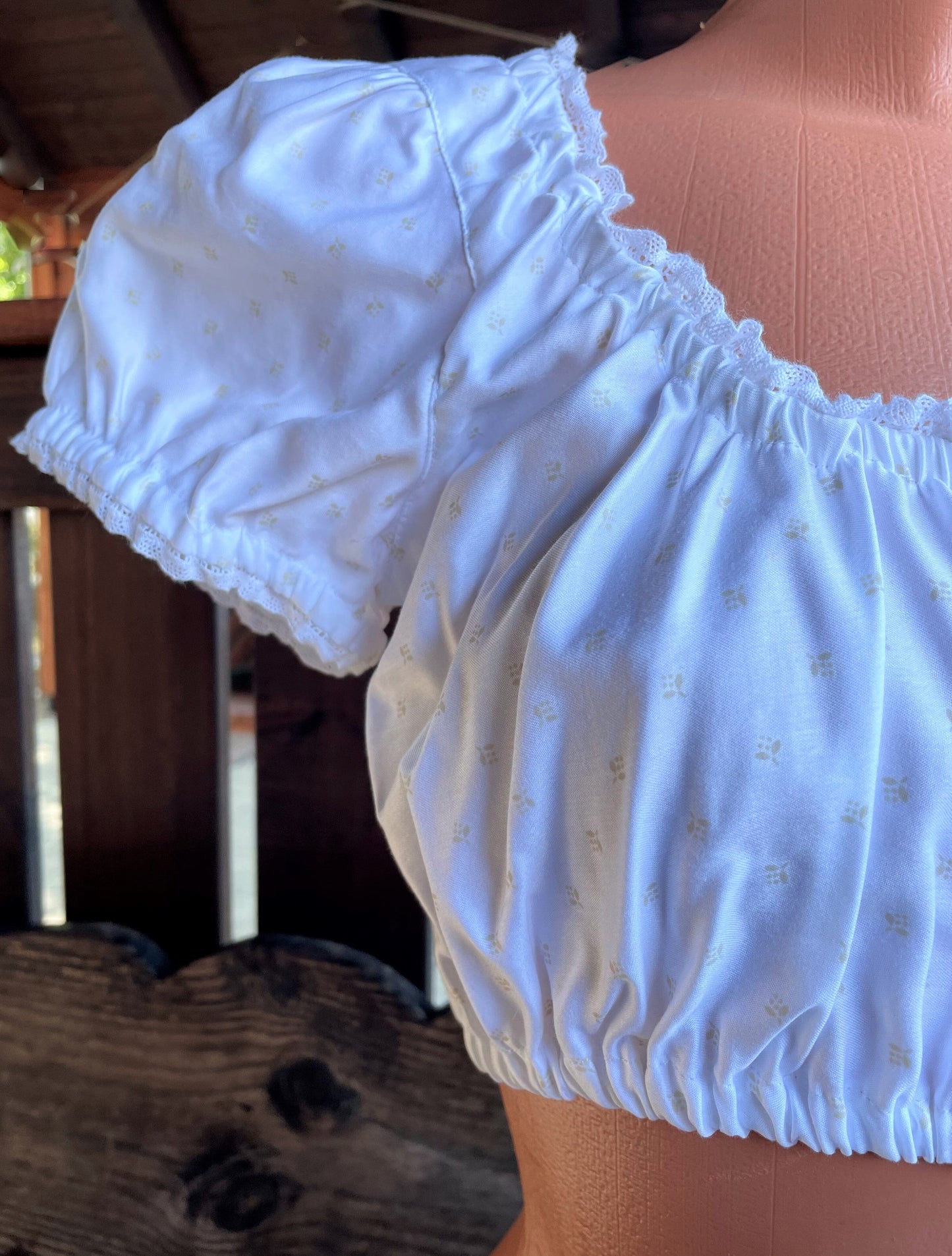 Dirndlbluse Julia Trentini, Lieselotte, weiß, Knöpfe, beige Dirndlblusen Julia Trentini