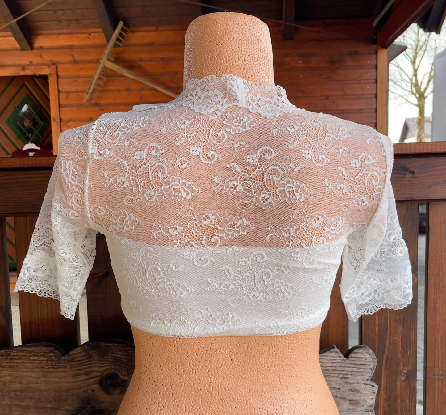 Dirndlbluse Nina von C., Magda, champagner, halbarm, Blüten Dirndlblusen Nina von C.