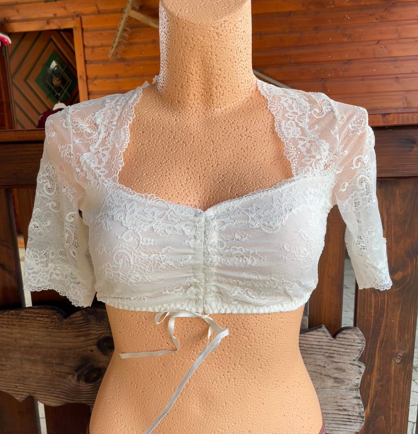Dirndlbluse Nina von C., Magda, champagner, halbarm, Blüten Dirndlblusen Nina von C.