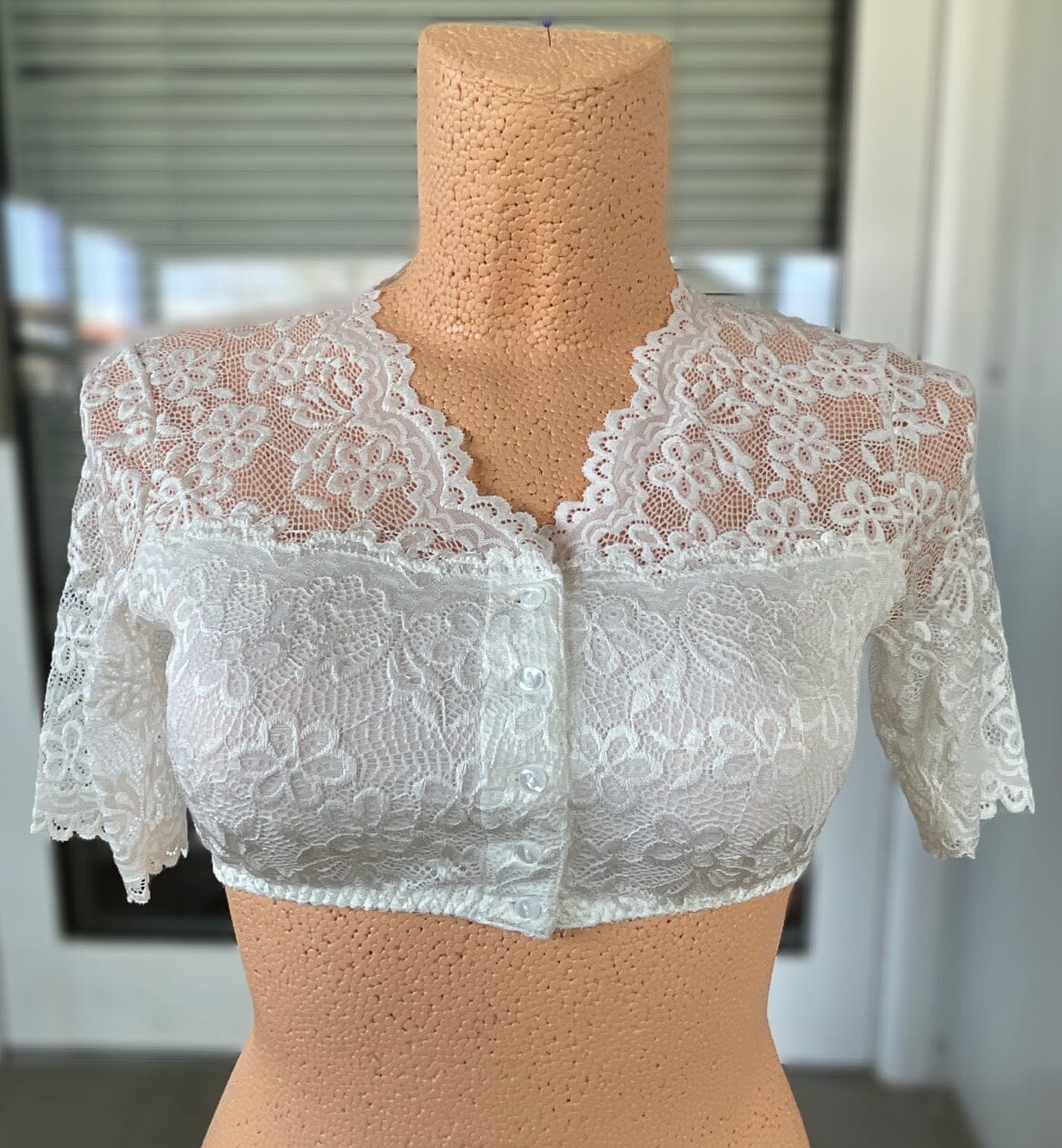 Dirndlbluse Nina von C., Manon, Spitze, champagner, halbarm Dirndlblusen Nina von C.