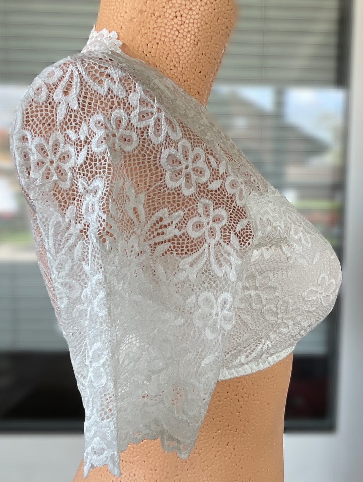 Dirndlbluse Nina von C., Manon, Spitze, champagner, halbarm Dirndlblusen Nina von C.