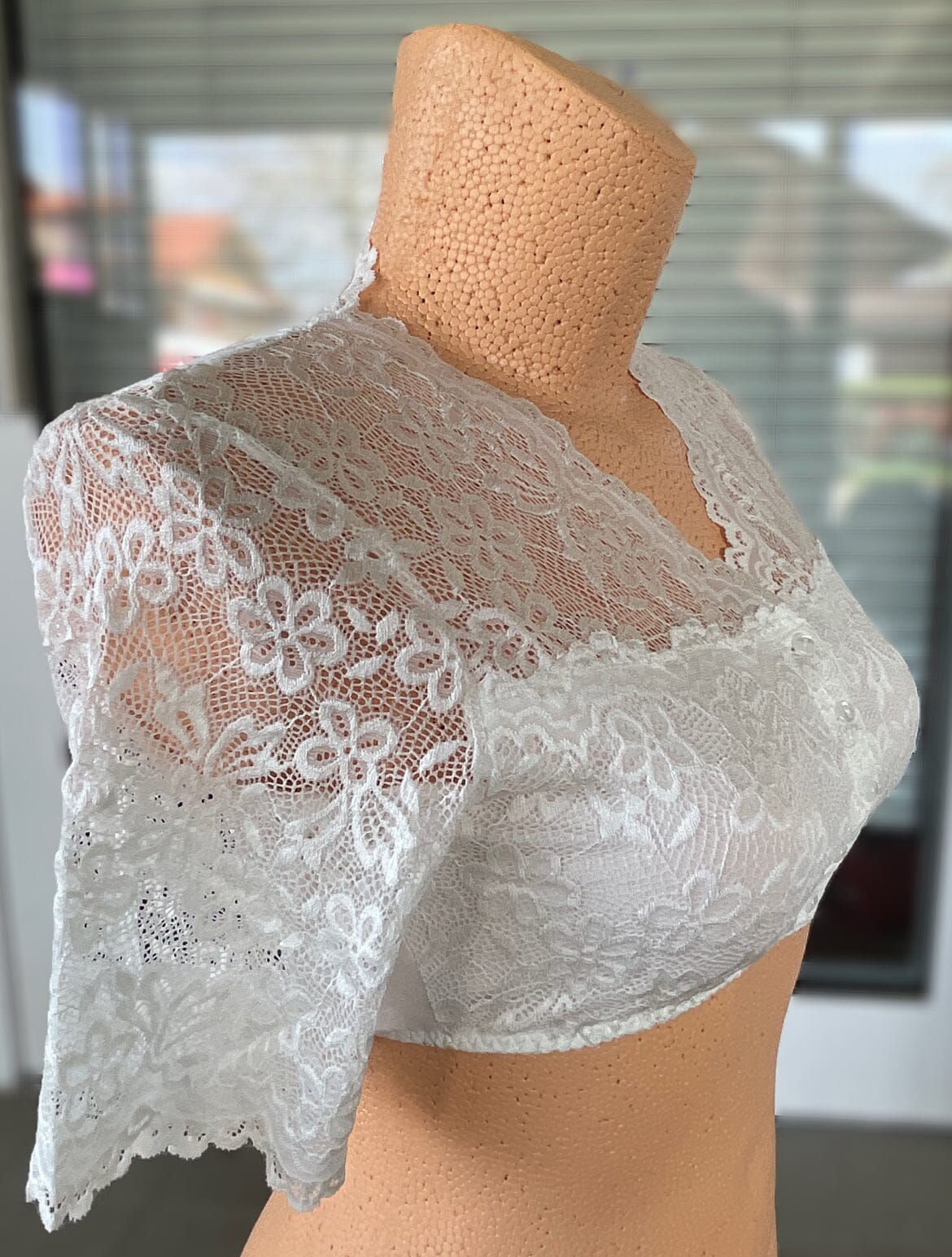 Dirndlbluse Nina von C., Manon, Spitze, champagner, halbarm Dirndlblusen Nina von C.