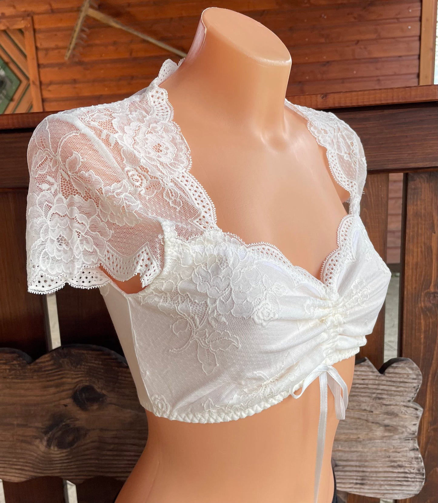 Dirndlbluse Nina von C., Mara, champagner, kurzarm, Blüten Dirndlblusen Nina von C.