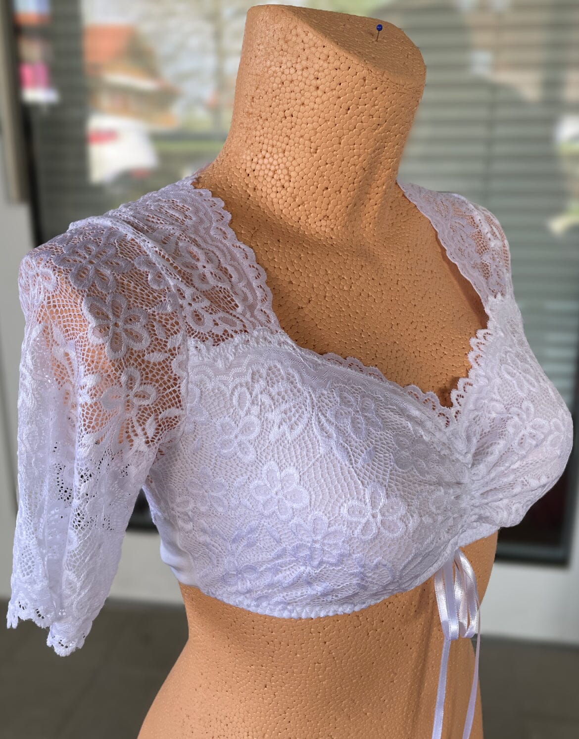 Dirndlbluse Nina von C., Marlies, Spitze, weiß, halbarm, Zugband Dirndlblusen Nina von C.