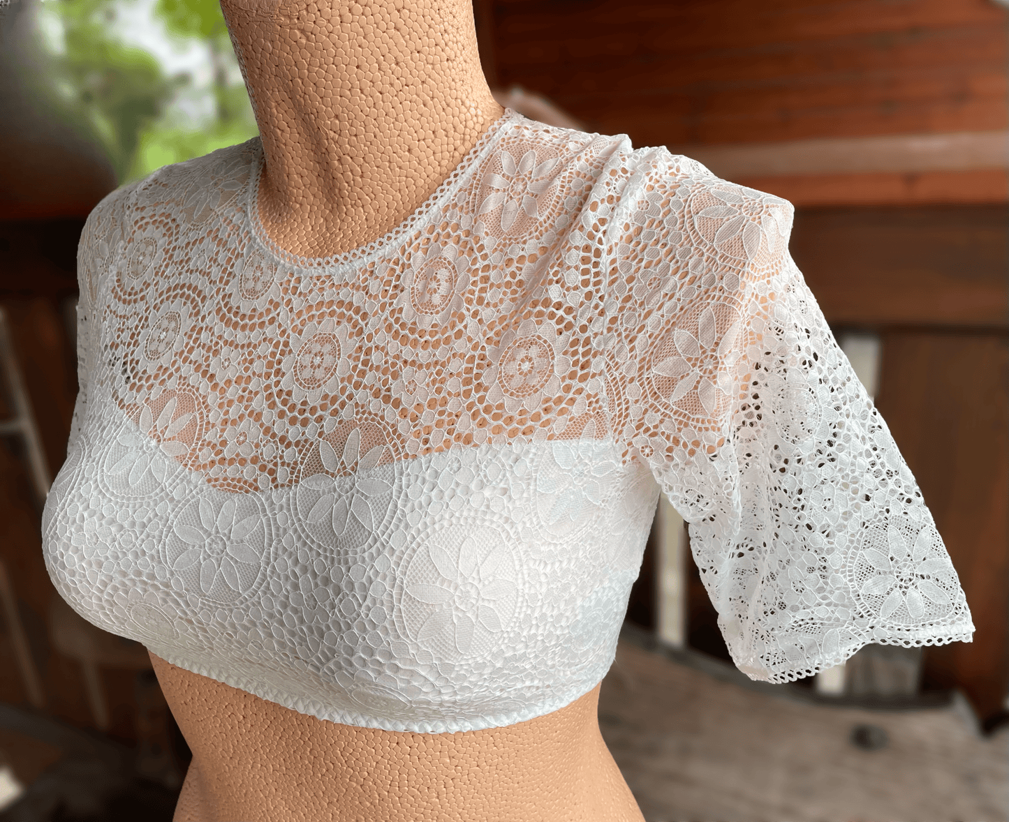 Dirndlbluse Nina von C., Miriam, champagner, halbarm, hochgeschlossen, Blüten Dirndlblusen Nina von C.