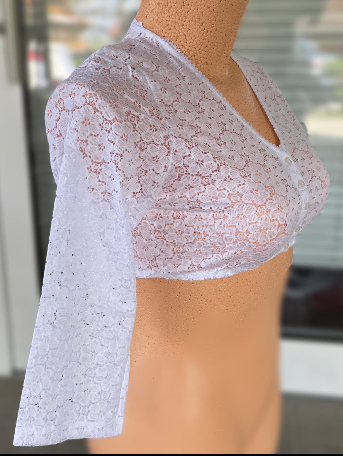 Dirndlbluse Nina von C., Muriel, weiß, 3/4 Arm, V-Ausschnitt Dirndlblusen Nina von C.