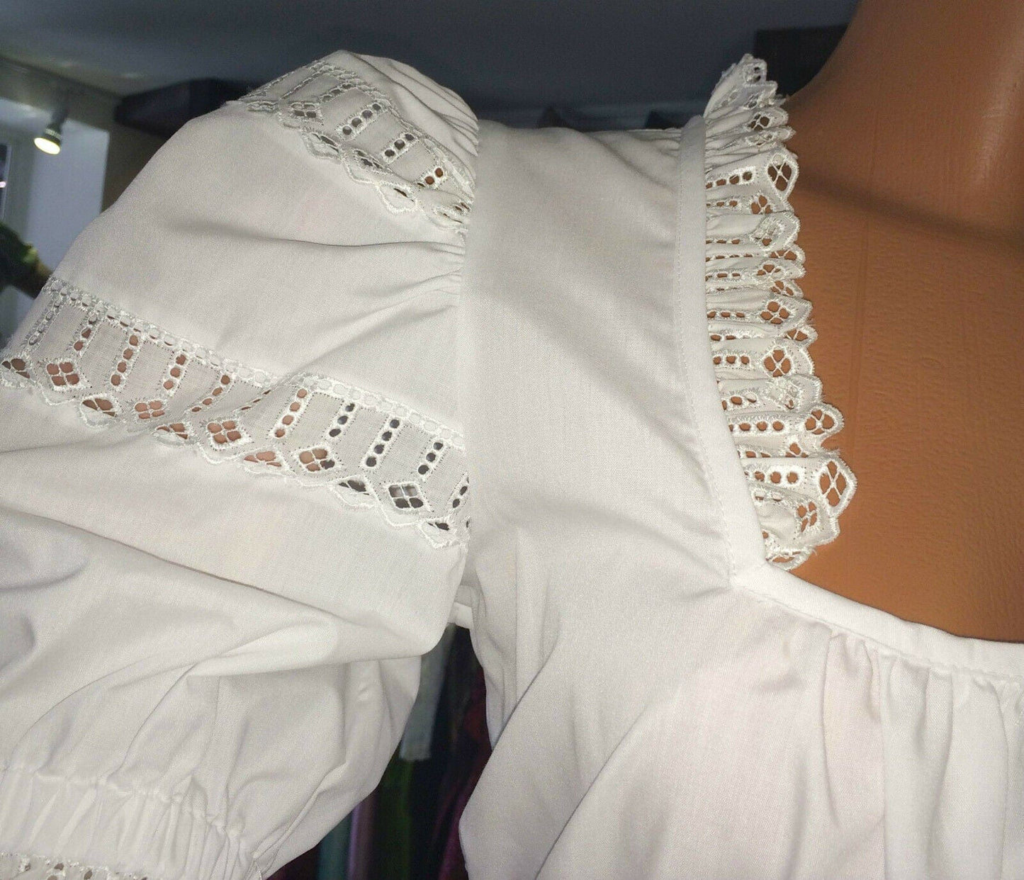 Dirndlbluse Rose, halbarm, weiß, Lochmuster, Puffärmel Gr. 34 Dirndlblusen Rose Blusen