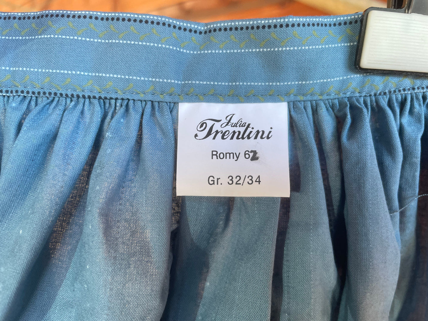 Dirndlschürze, Julia Trentini, 62, 65er, grau silber, Gr. 1 Schürze Julia Trentini